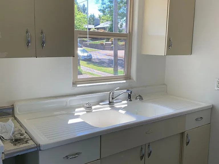 5104 Franklin Court Apartments — Photo 10