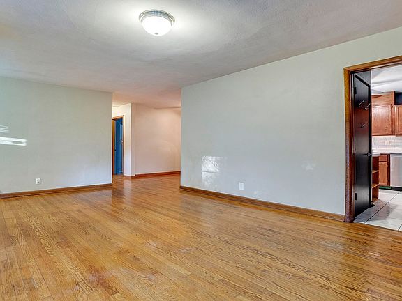 4th image of 607 Skylark Dr