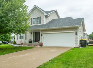 525 SE Parker Dr, Waukee, IA 50263