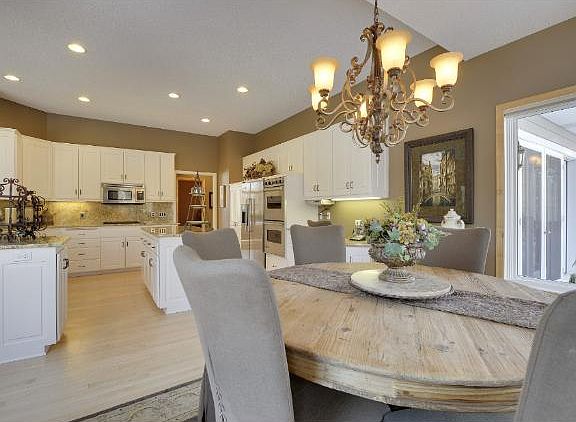 5th image of 4210 Berkshire Ct N