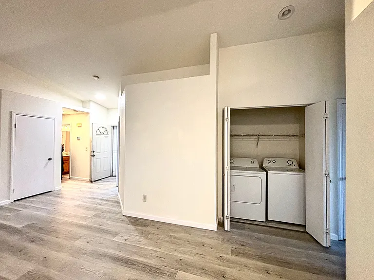 5312 Padua Way — Photo 11