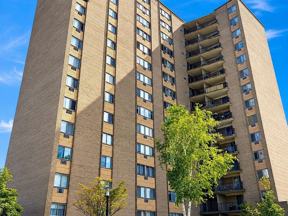 1st image of 1025 Hancock St Unit 2P