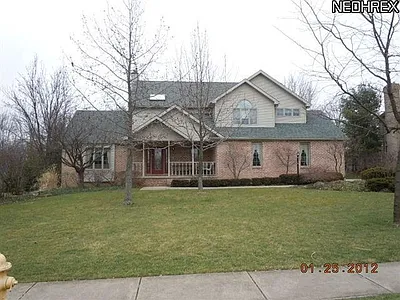 270 Russo Ave photo 1