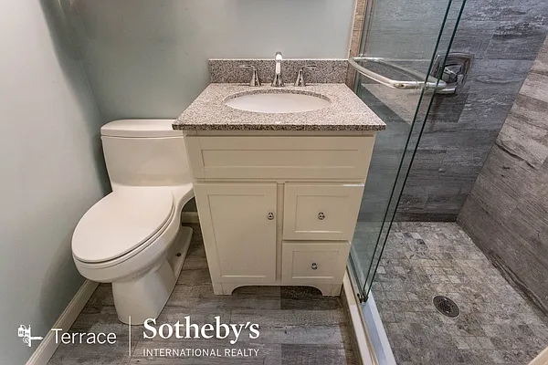 Sold by Terrace Sotheby's International Realty | media 13