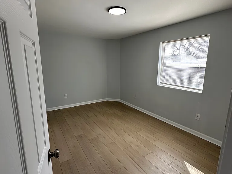 2335 Deerfield Ct — Photo 13