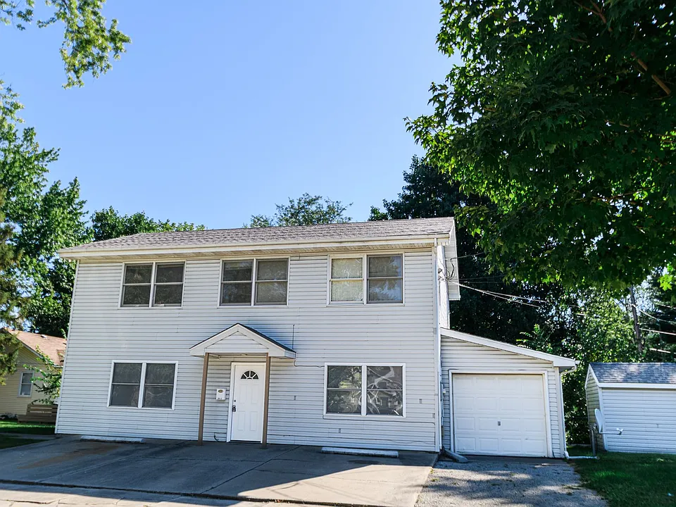 201 Chesterton Blvd