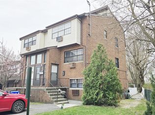 120-16 Cove Court #87A, College Point, NY 11356