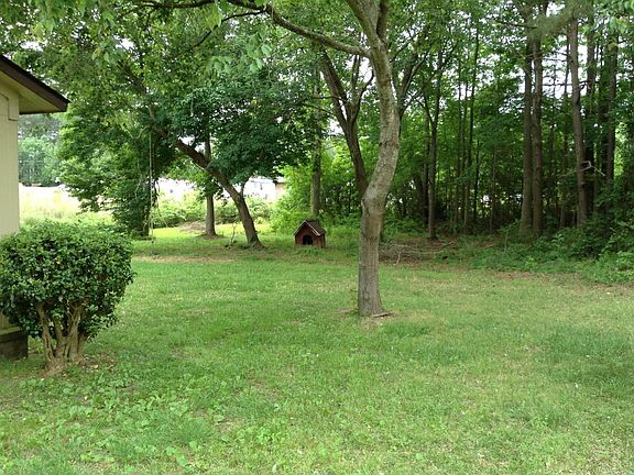 4th image of 114 Wrightsboro Rd