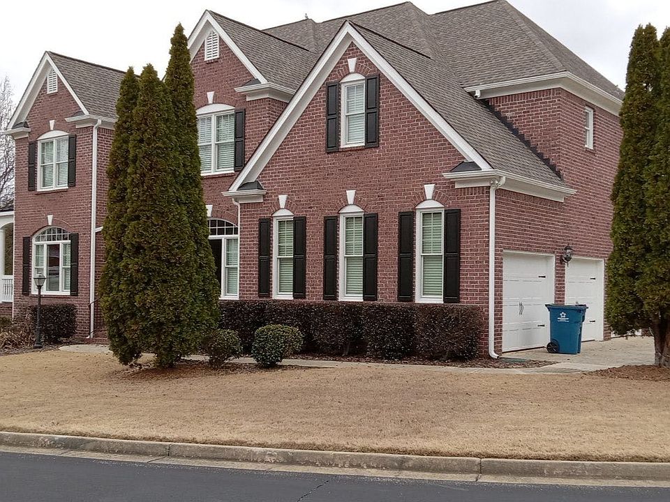 2nd image of 330 Wentworth Trl