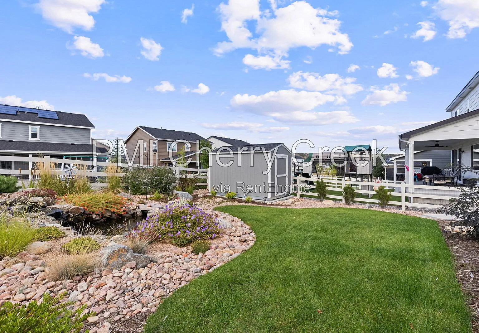 3 bed, 2.5 bath, 2100 sqft, $3,150 — Photo 2