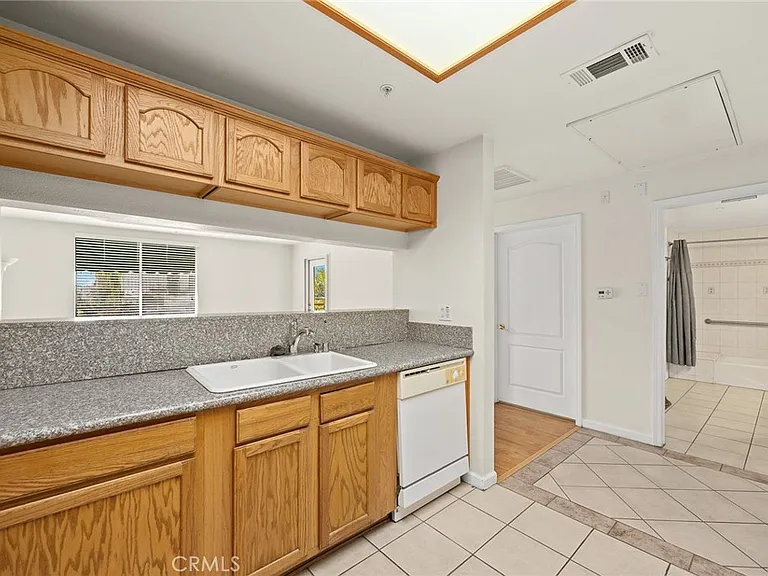 208 N Lincoln Ave #303 — Photo 9