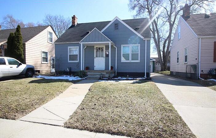 1st image of 25439 Stanford St