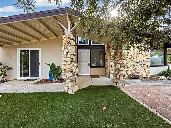 4th image of 3330 S El Pomar Rd