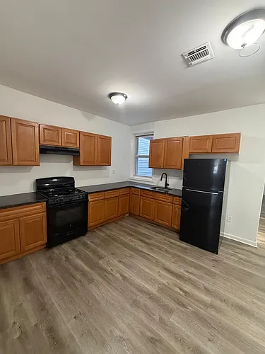 397 Myrtle Ave #4 Photo 1