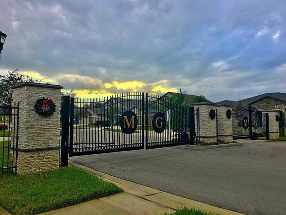 2nd image of 2703 Colewood Ln