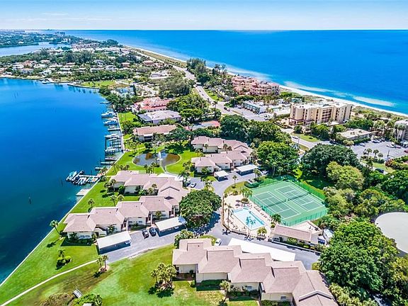 3rd image of 4234 Gulf Of Mexico Dr Unit Q2