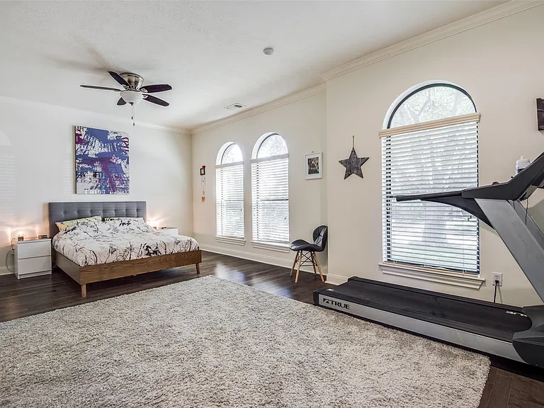14202 Scarborough Fair St — Photo 25
