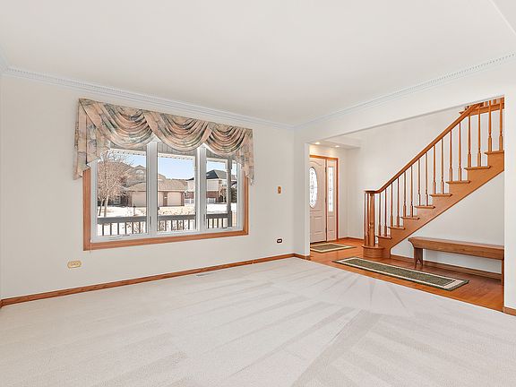 5th image of 16704 Farmview Ct