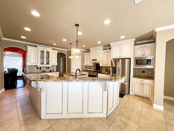 4th image of 8080 E Ashford Park