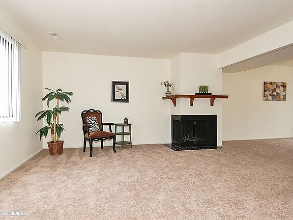 3rd image of 1008 Bayside Dr