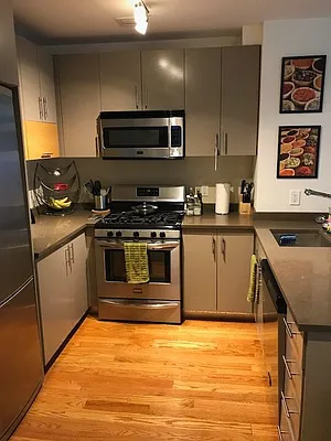 Rented by Medrash Realty | media 25