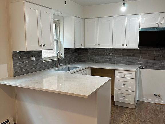 3rd image of 8600 W Berwyn Ave APT 2N