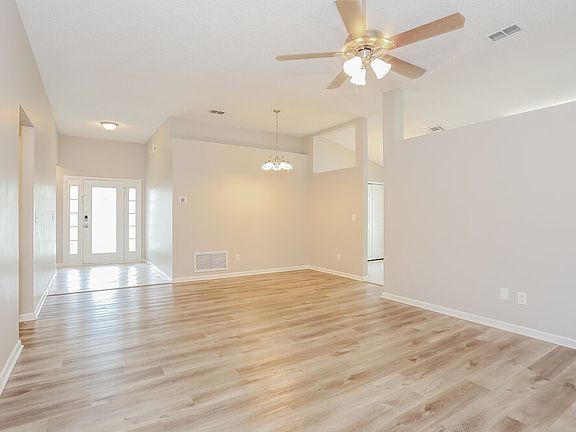 3rd image of 540 N Bridgestone Ave