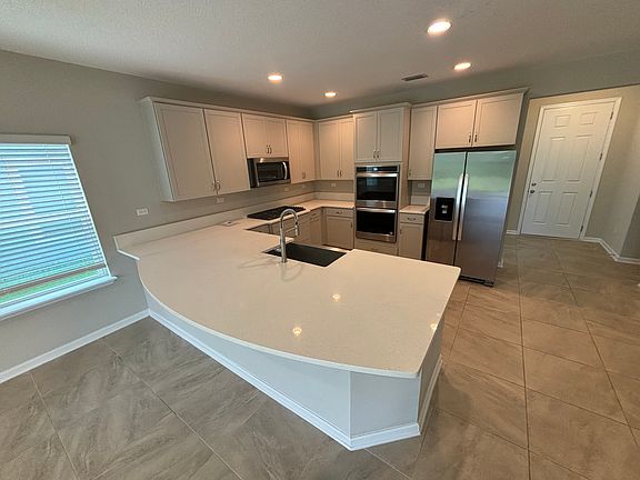 5th image of 274 Willow Lake Dr