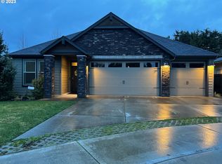 11708 NW 20th Ave, Vancouver, WA 98685