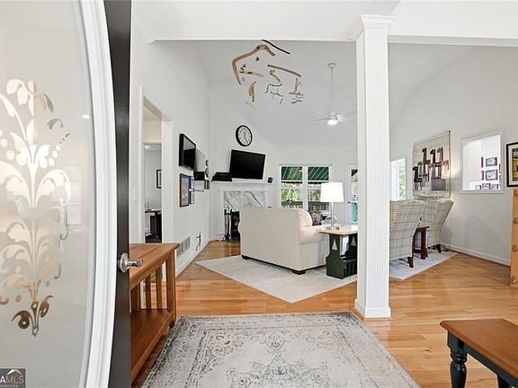 3rd image of 4209 Green Ct