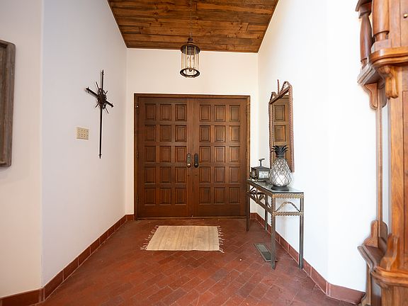 5th image of 1306 W Riverside Dr #1