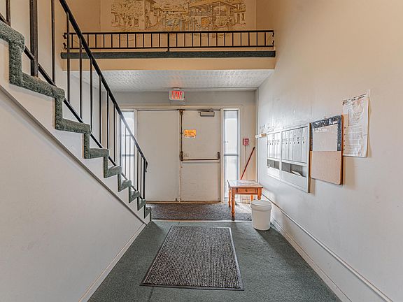 3rd image of 2900 Taylor Ave #4