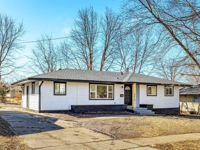 2413 E Tiffin Ave, Des Moines, IA, 50317