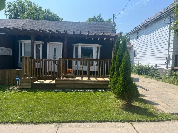 31 Albany St, Oshawa, ON L1H 2Y9