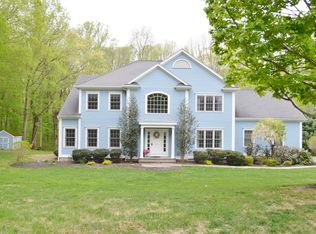 74 Stonewall Ln, Monroe, CT 06468