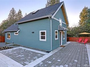 13017   1st Ave Nw #B, Seattle, WA 98133