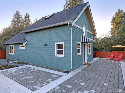 13017   1st Ave Nw #B, Seattle, WA, 98133