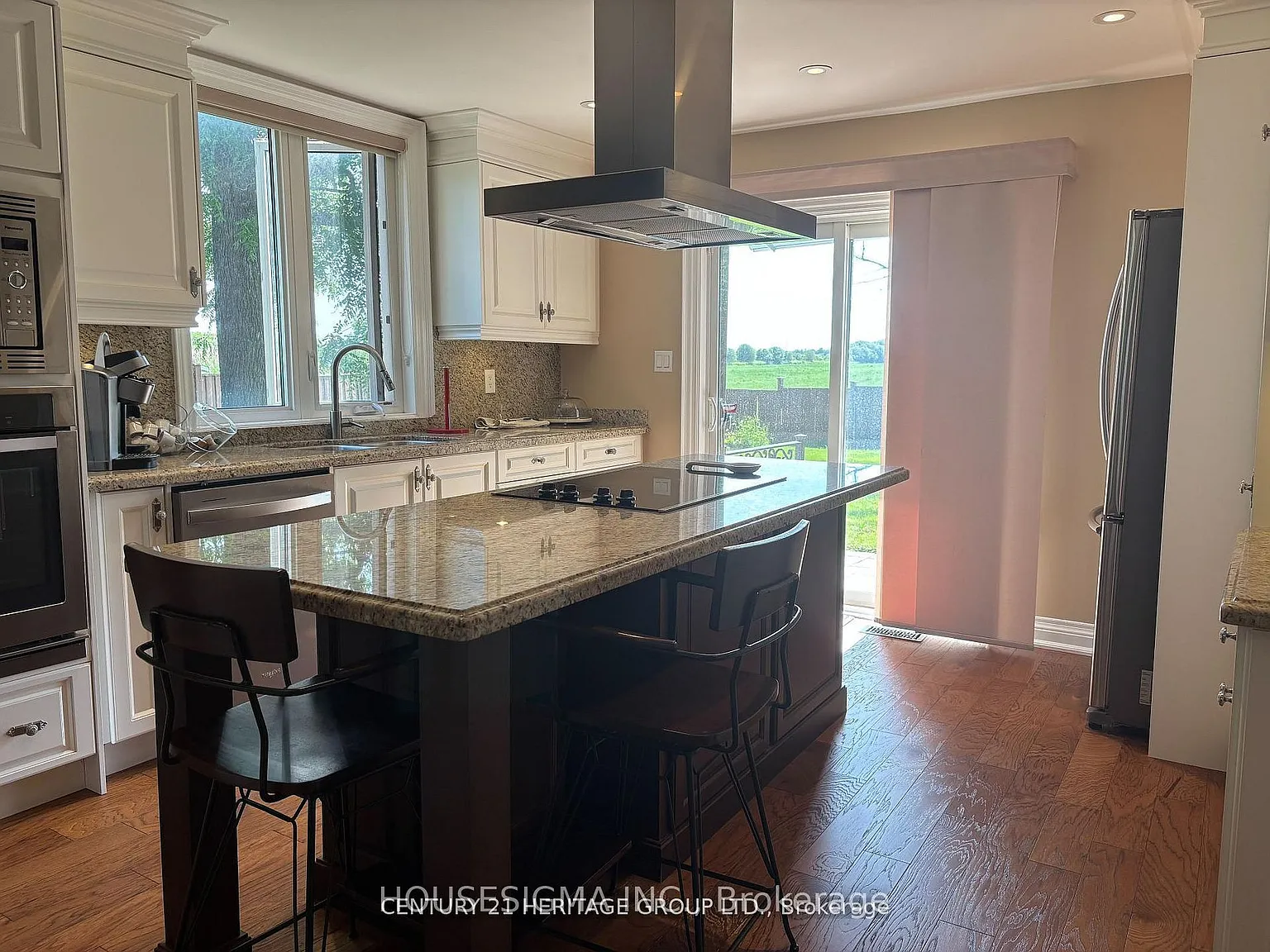 4 bed, $4,200 — Photo 3