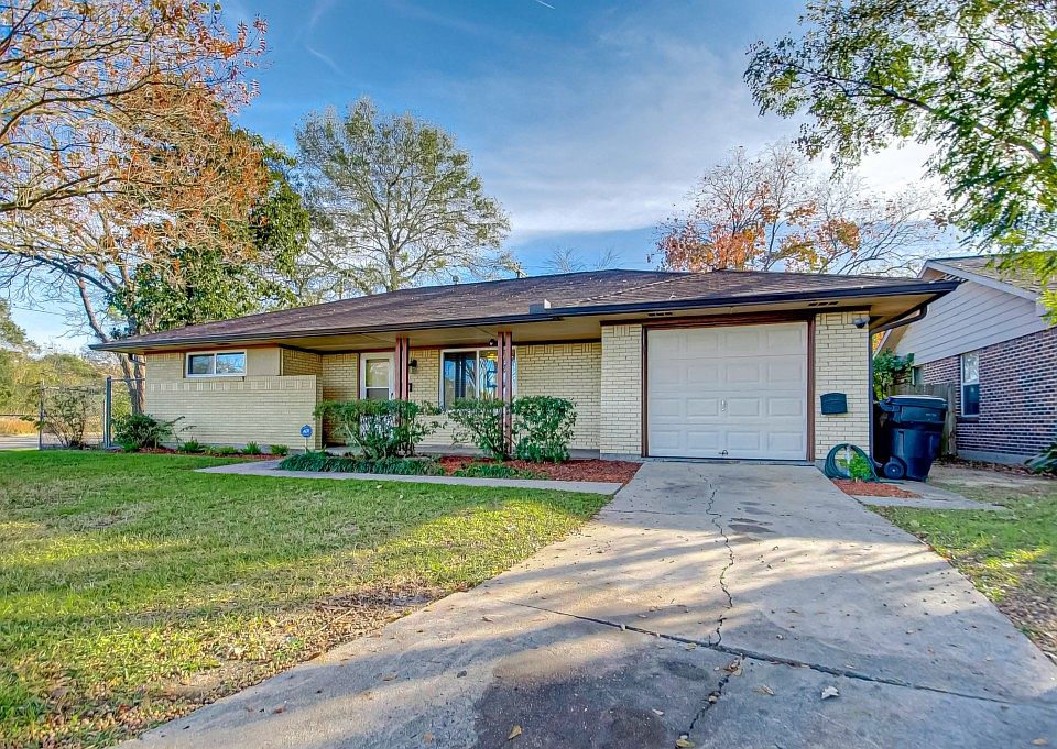 1st image of 4901 Nina Lee Ln