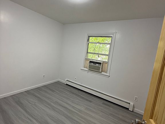 4th image of 4032 215th St #2
