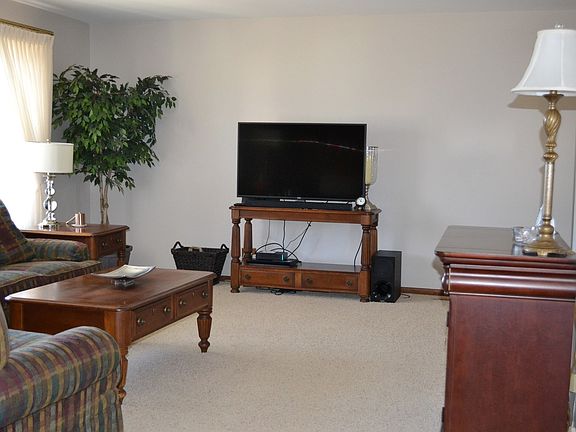 5th image of 15454 Orogrande St