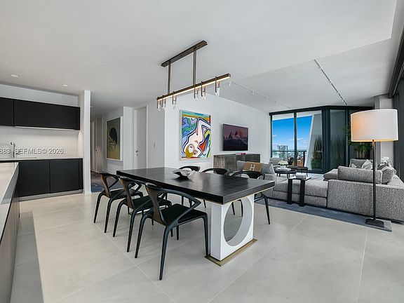 4th image of 1000 Biscayne Blvd Unit 3302