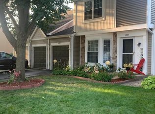 2104 Teton Pkwy #1, Algonquin, IL