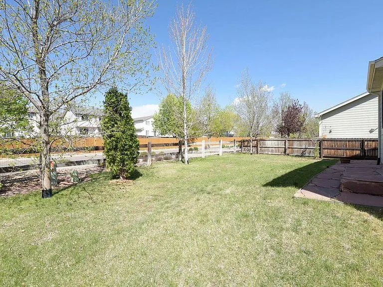 11711 Kearney Way — Photo 9