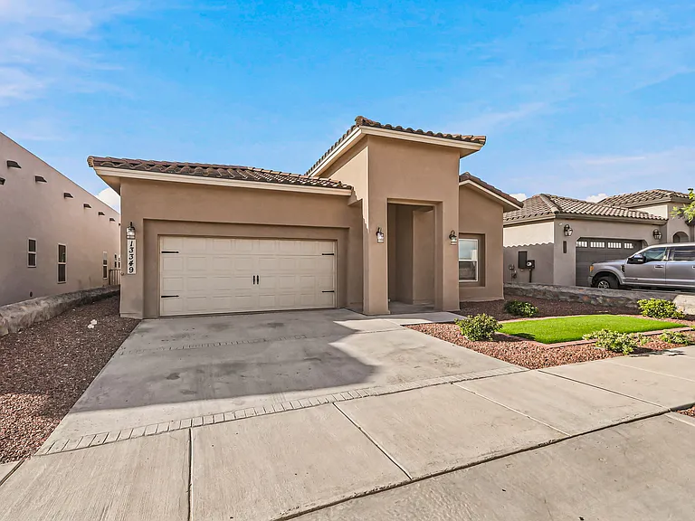 13349 Cinderford Ave — Photo 2