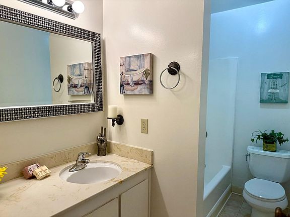 4th image of 20812 4th St APT 9