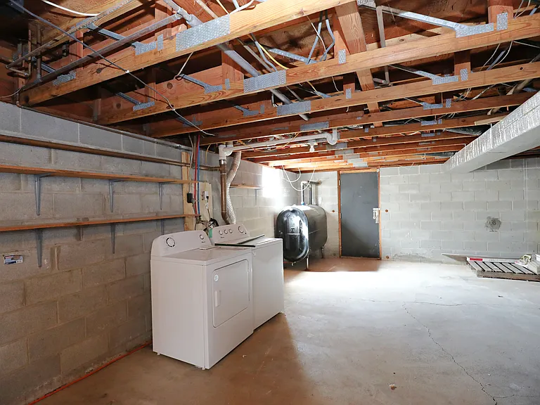 20 Van Orden Rd — Photo 33