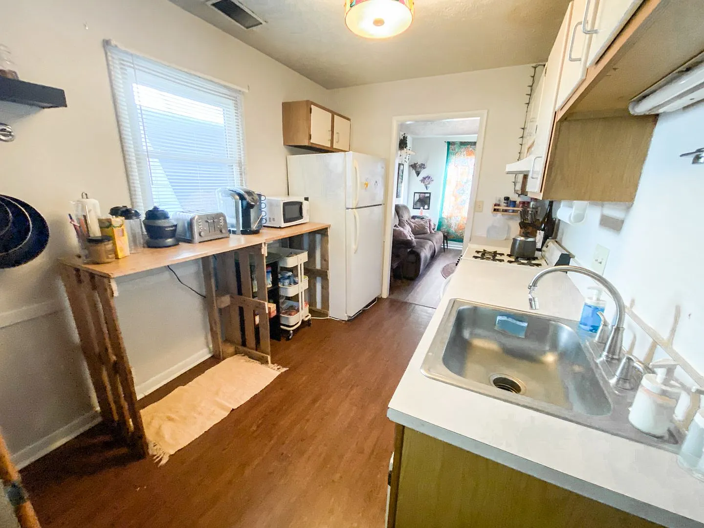 3 Bedroom 1 Bath House with Beautiful Scenery — Photo 3
