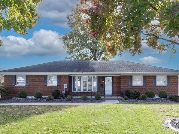 20 N 3rd St, Breese, IL 62230