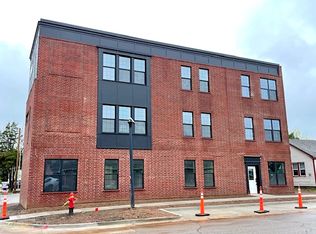 310 S Santa Fe Ave #204, Norman, OK 73069